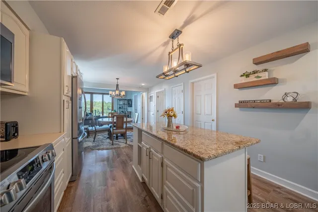 $899,000 | 4692 Lakehurst Circle, Osage Beach, MO 65065