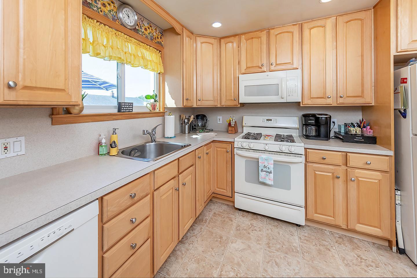339 Peach Road Bellmawr, NJ 08031 - Photo 15 of 26 Plenty of counter-top space