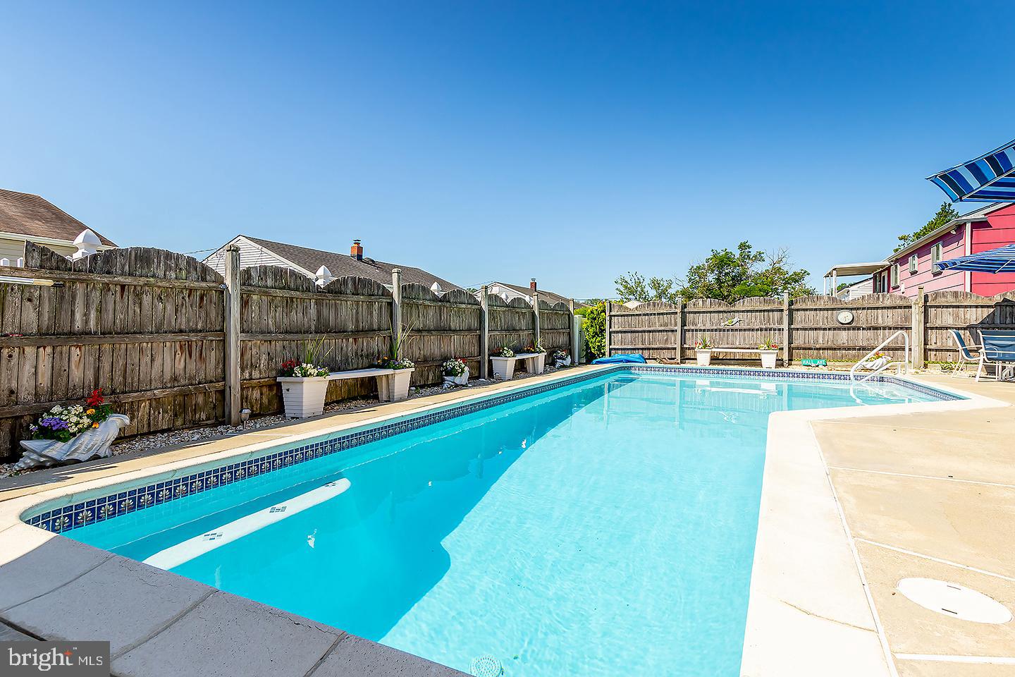 339 Peach Road Bellmawr, NJ 08031 - Photo 4 of 26 Large Gunite Pool
