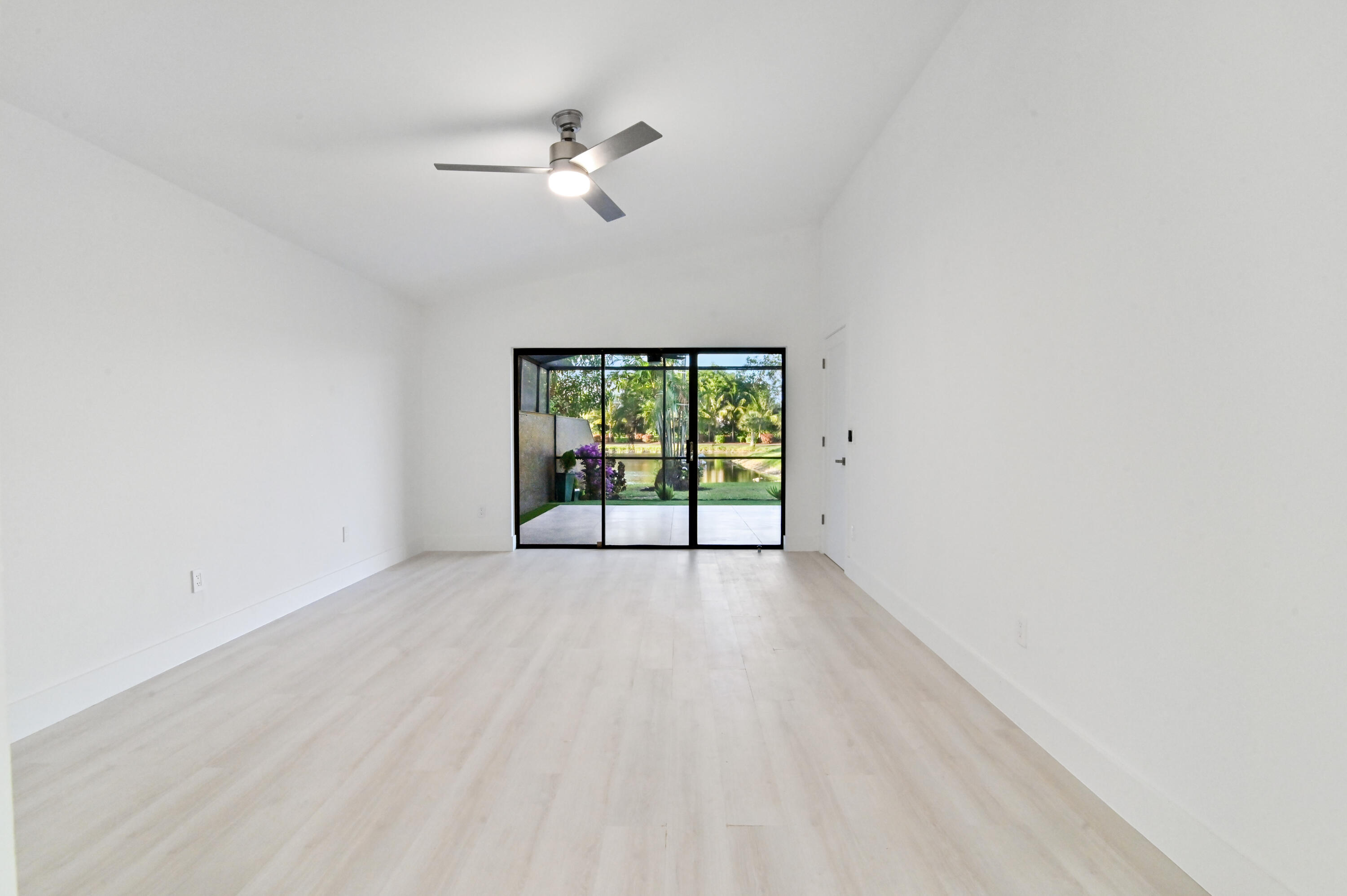 11294 Cloverleaf Circle Boca Raton, FL 33428 - Photo 23 of 81 Master Bedroom