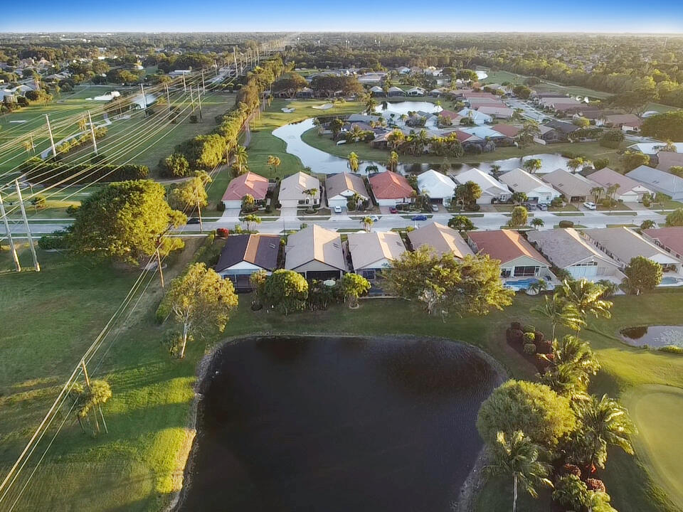 11294 Cloverleaf Circle Boca Raton, FL 33428 - Photo 72 of 81 an aerial view of residential houses with outdoor space