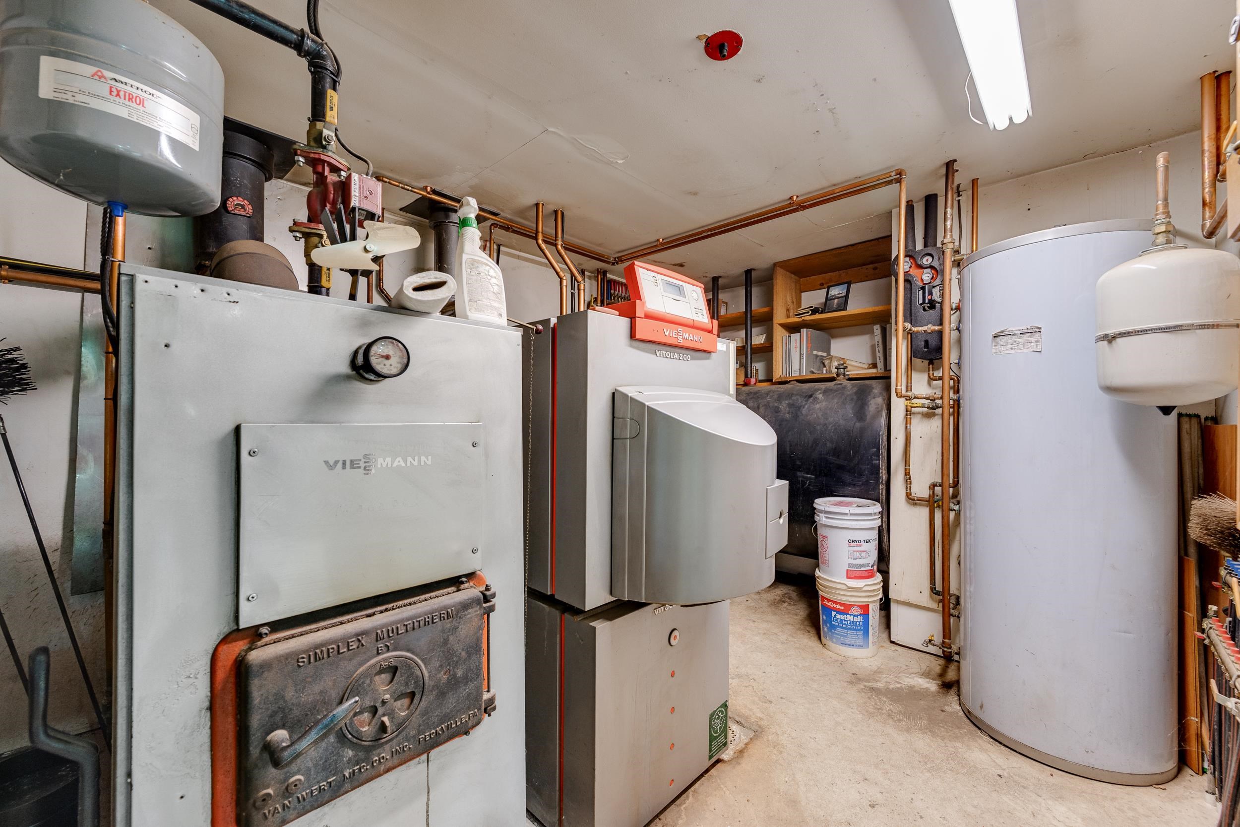 1012 Hallstrom Road Northfield, VT 05663 - Photo 32 of 59
