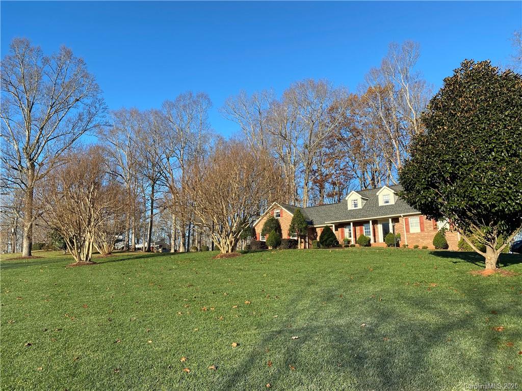 283 Hunting Drive Rutherfordton, NC 28139 - Photo 2 of 3
