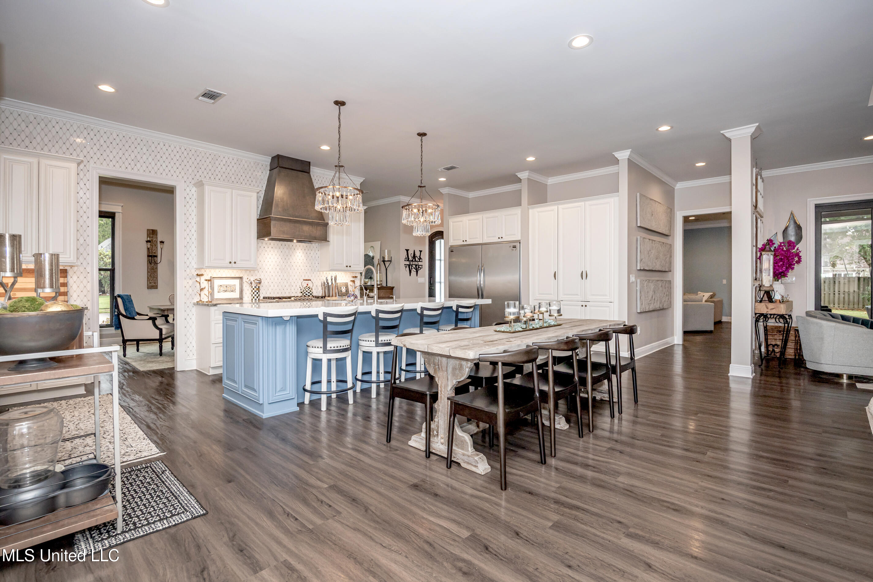 2011 Ivy Court Biloxi, MS 39532 - Photo 11 of 61 IMG_9438