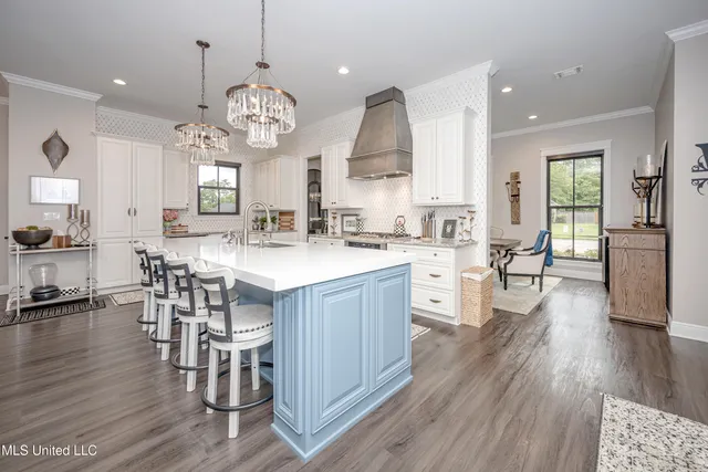 $729,900 | 2011 Ivy Court, Biloxi, MS 39532