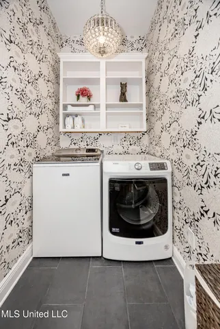 $729,900 | 2011 Ivy Court, Biloxi, MS 39532