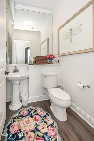 $729,900 | 2011 Ivy Court, Biloxi, MS 39532