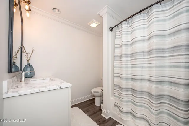 $729,900 | 2011 Ivy Court, Biloxi, MS 39532