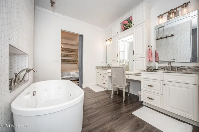 $729,900 | 2011 Ivy Court, Biloxi, MS 39532