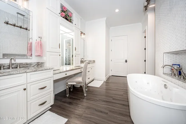 $729,900 | 2011 Ivy Court, Biloxi, MS 39532