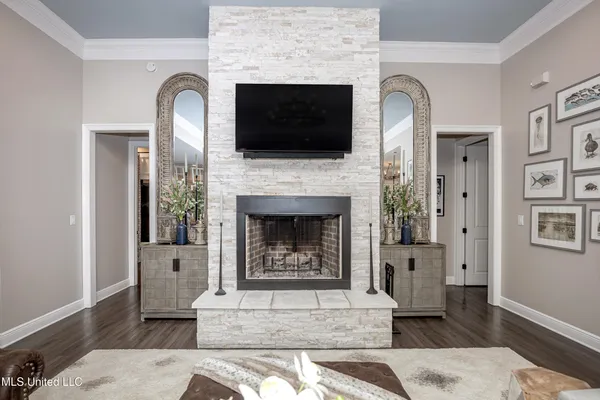 $719,000 | 2011 Ivy Court, Biloxi, MS 39532