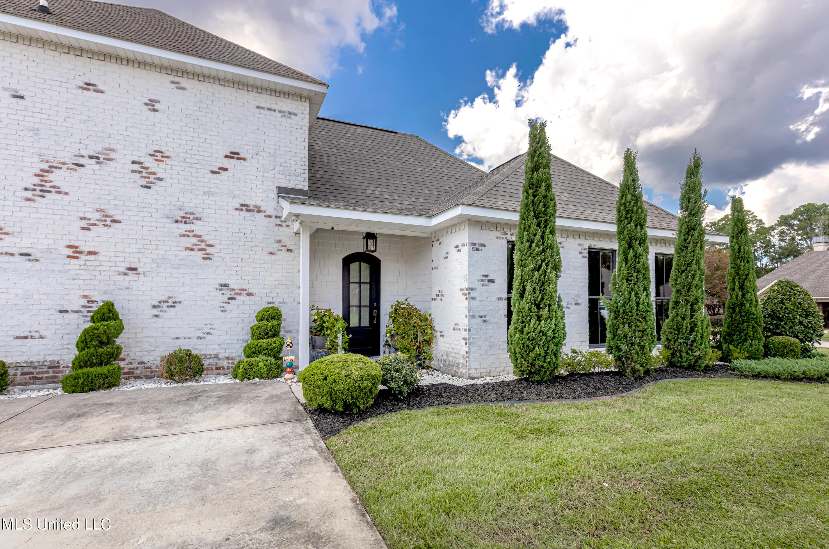 2011 Ivy Court Biloxi, MS 39532 - Photo 59 of 61 IMG_4250