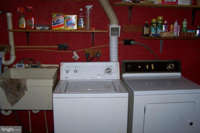 2875 Hambleton Road Riva, MD 21140 - Photo 11 of 17 Laundry Area 1