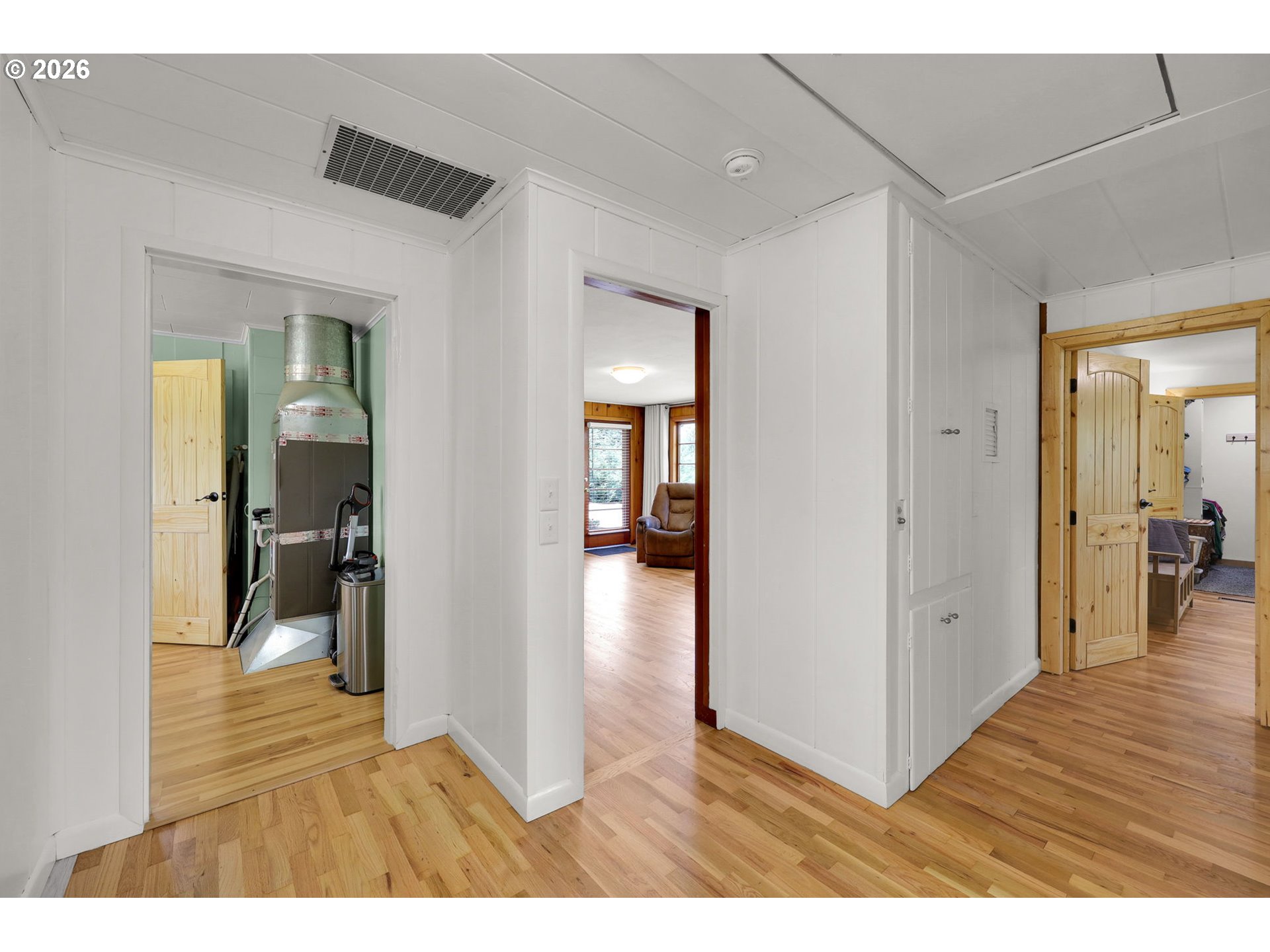35478 Brabham Road Pleasant Hill, OR 97455 - Photo 25 of 48 a view interior of the house and livingroom view