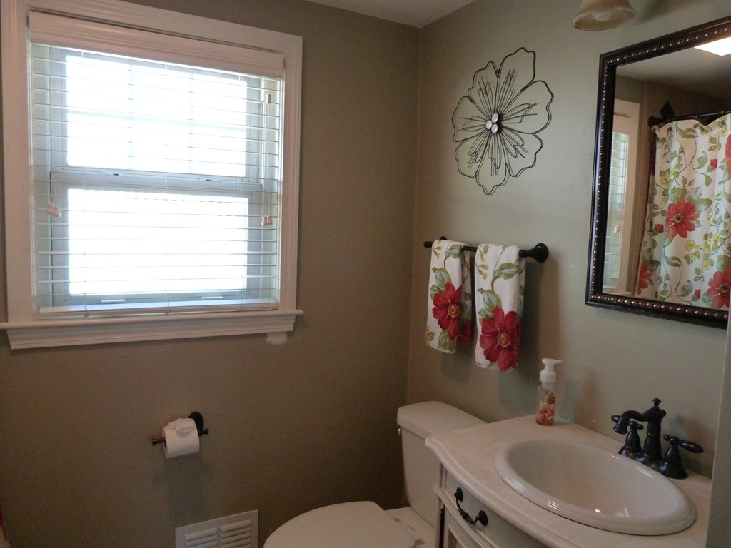 10 Linden Road Boston, MA 02132 - Photo 15 of 30 Gallery Image 15