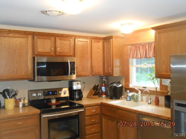 185 Sawmill Road Lehighton, PA 18235 - Photo 7 of 18 Gallery Image 7