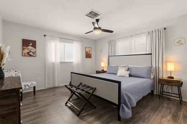 $459,000 | 3310 Siesta Drive, Venice, FL 34293