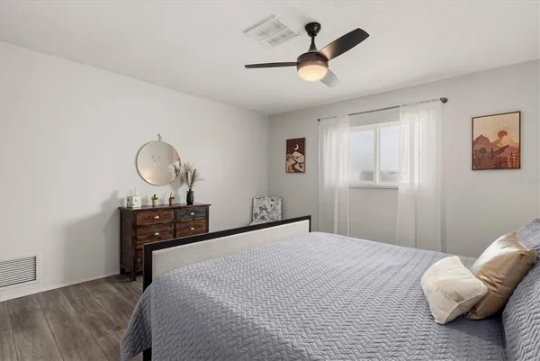 $459,000 | 3310 Siesta Drive, Venice, FL 34293