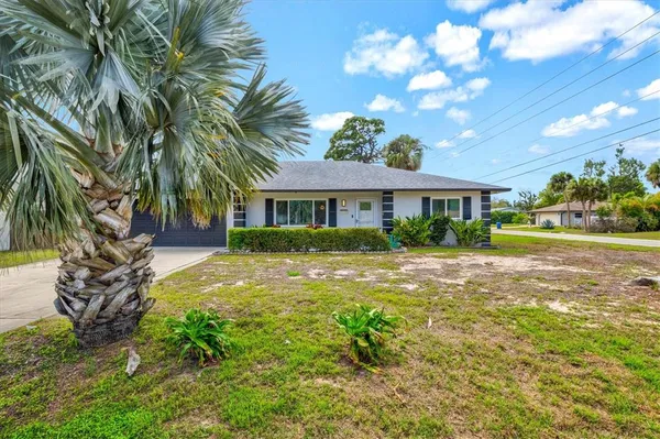 $459,000 | 3310 Siesta Drive, Venice, FL 34293
