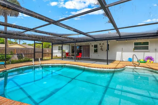 $459,000 | 3310 Siesta Drive, Venice, FL 34293