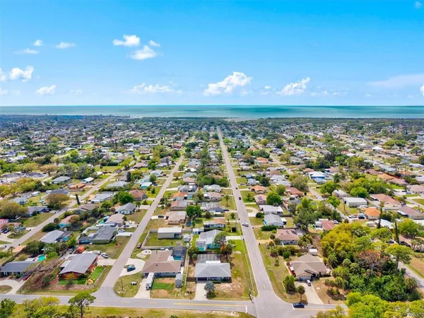 $459,000 | 3310 Siesta Drive, Venice, FL 34293