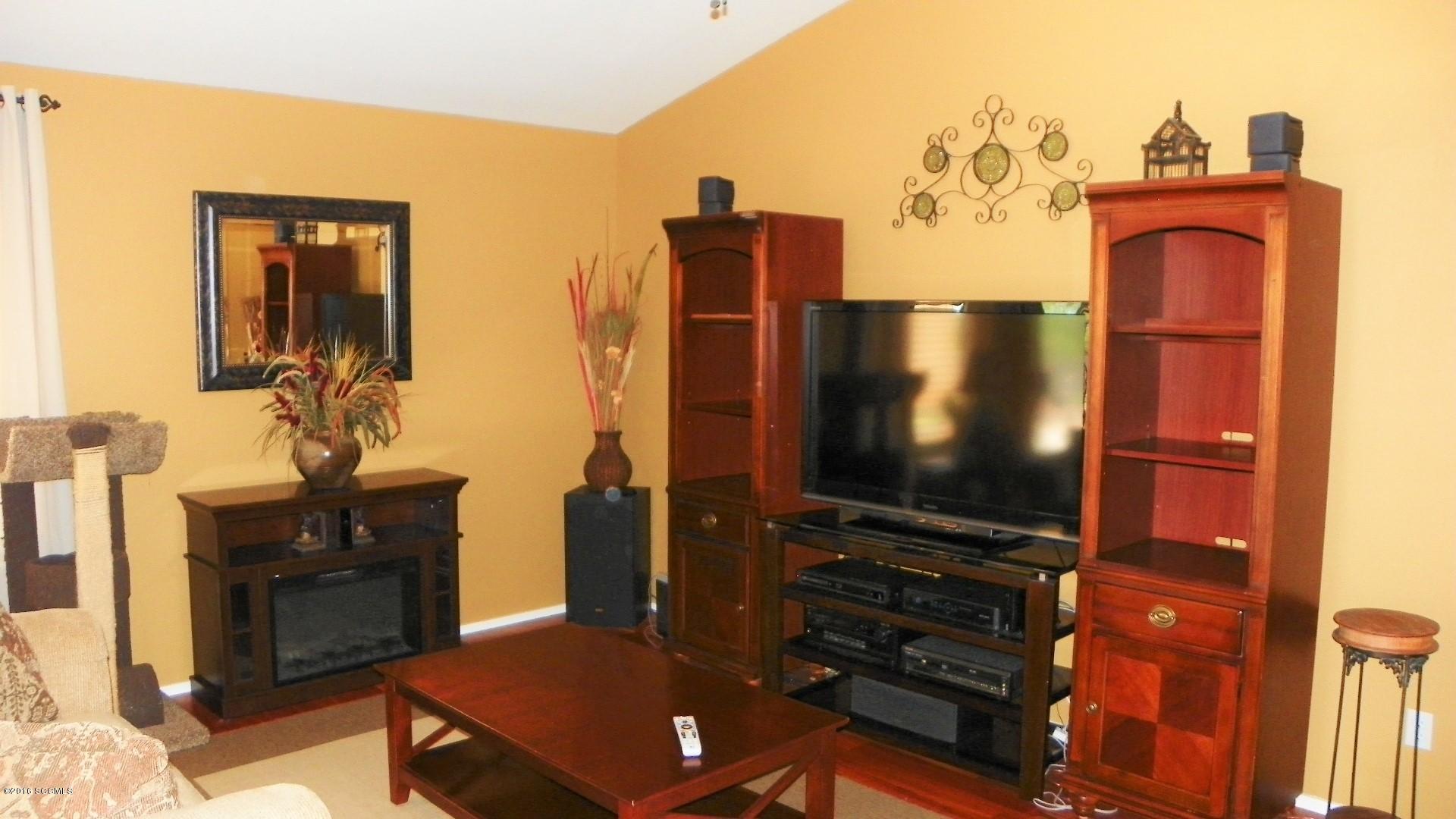 1260 Elf Court Rio Rico, AZ 85648 - Photo 11 of 42 Gallery Image 11