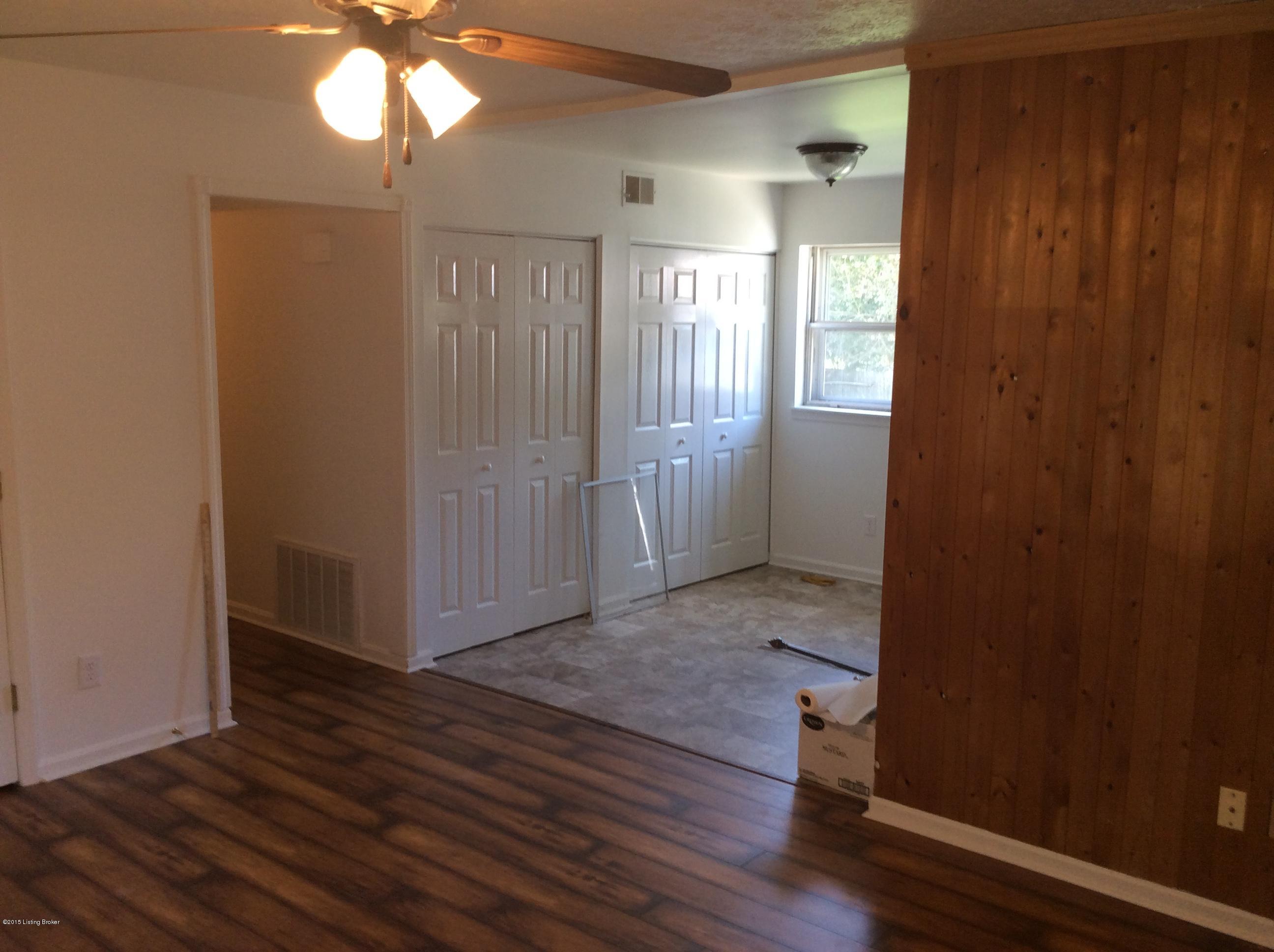 11202 Torrington Road Louisville, KY 40272 - Photo 19 of 42 096