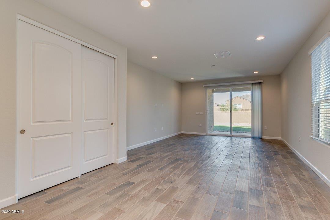 1946 West Plum Road Phoenix, AZ 85085 - Photo 12 of 47 06-Plum