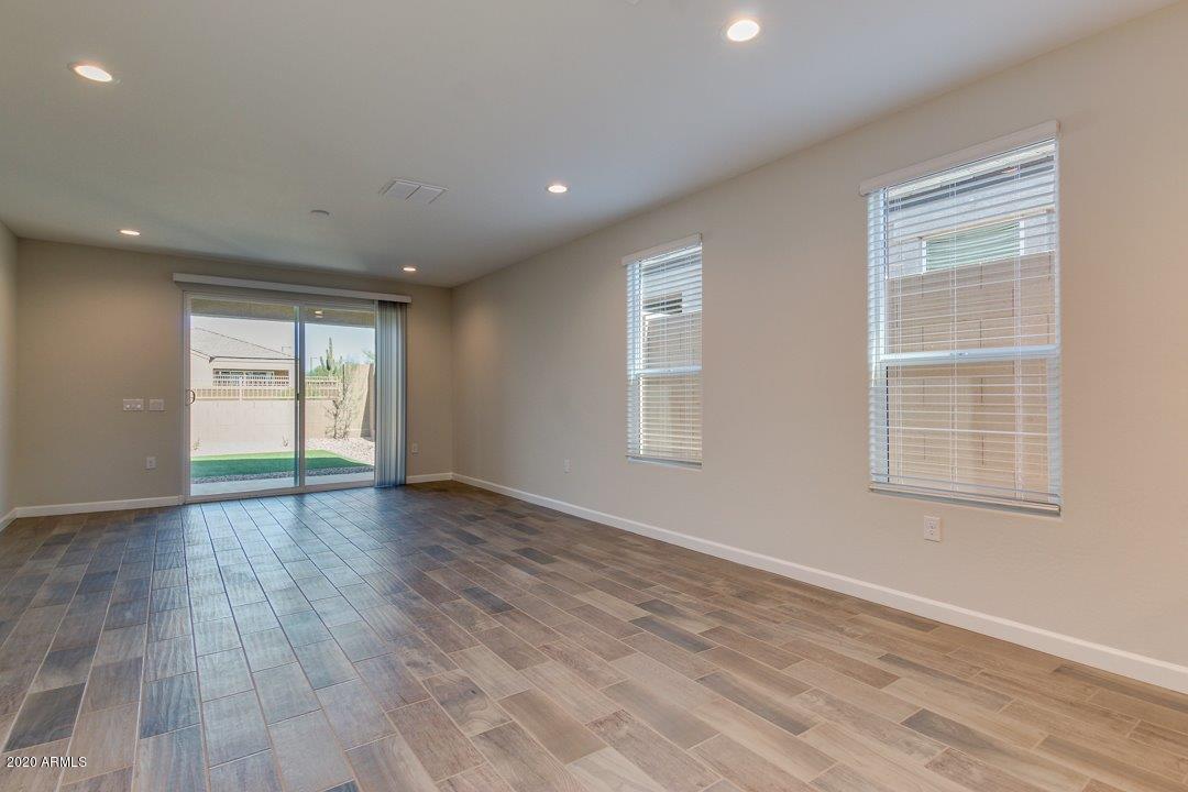 1946 West Plum Road Phoenix, AZ 85085 - Photo 13 of 47 07-Plum