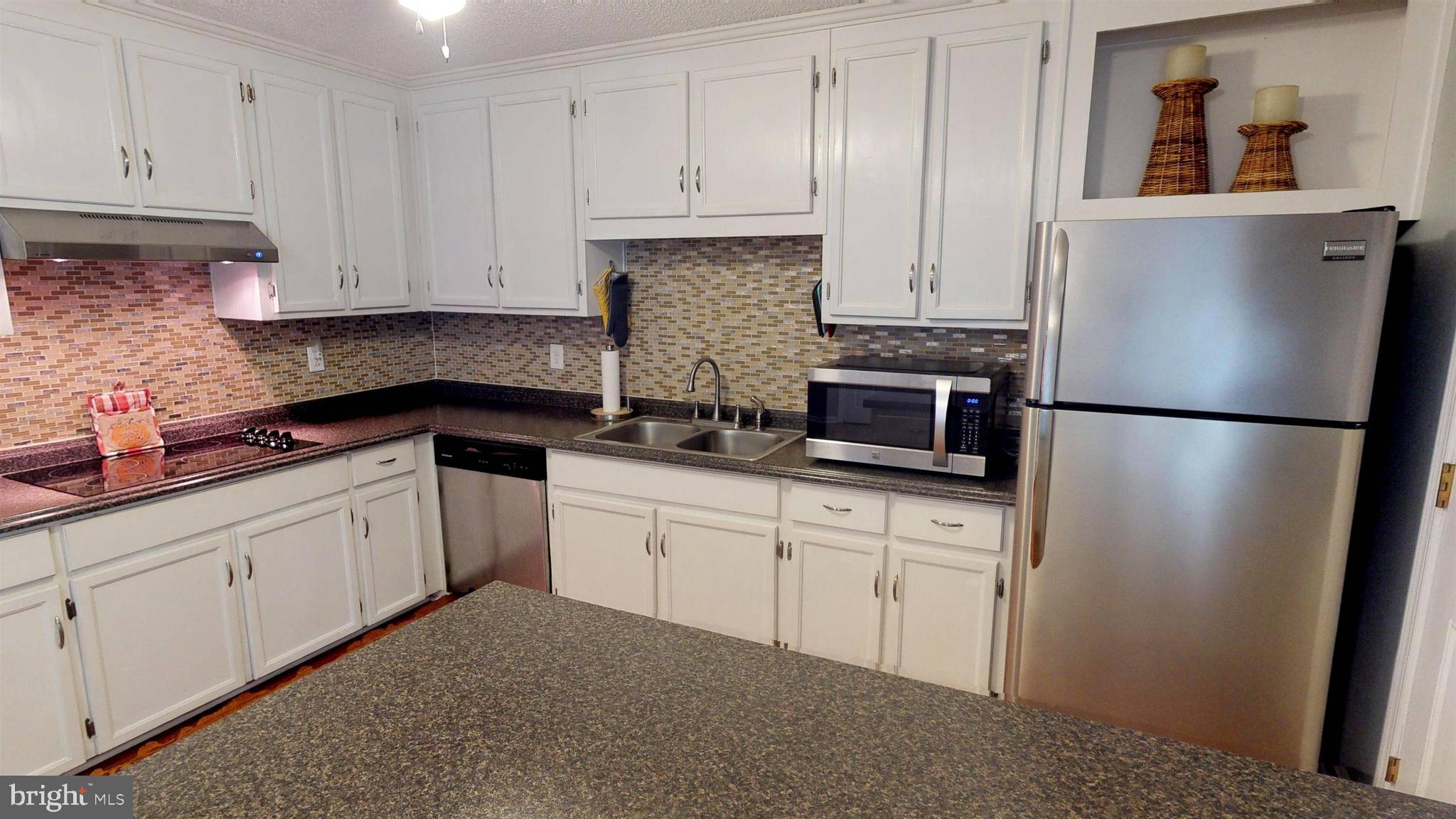 919 Swan Lane Ruther Glen, VA 22546 - Photo 13 of 30