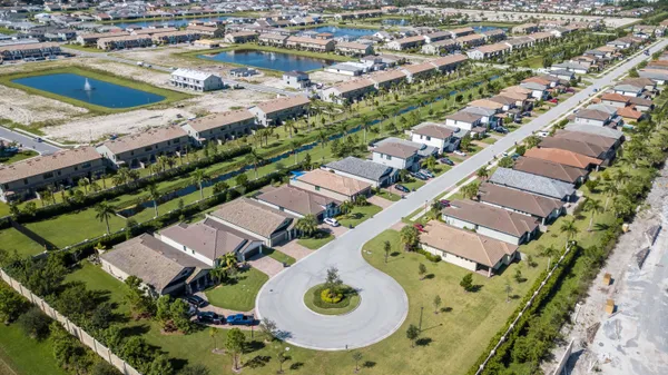 $3,900 | 8161 Hanoverian Drive, Lake Worth, FL 33467