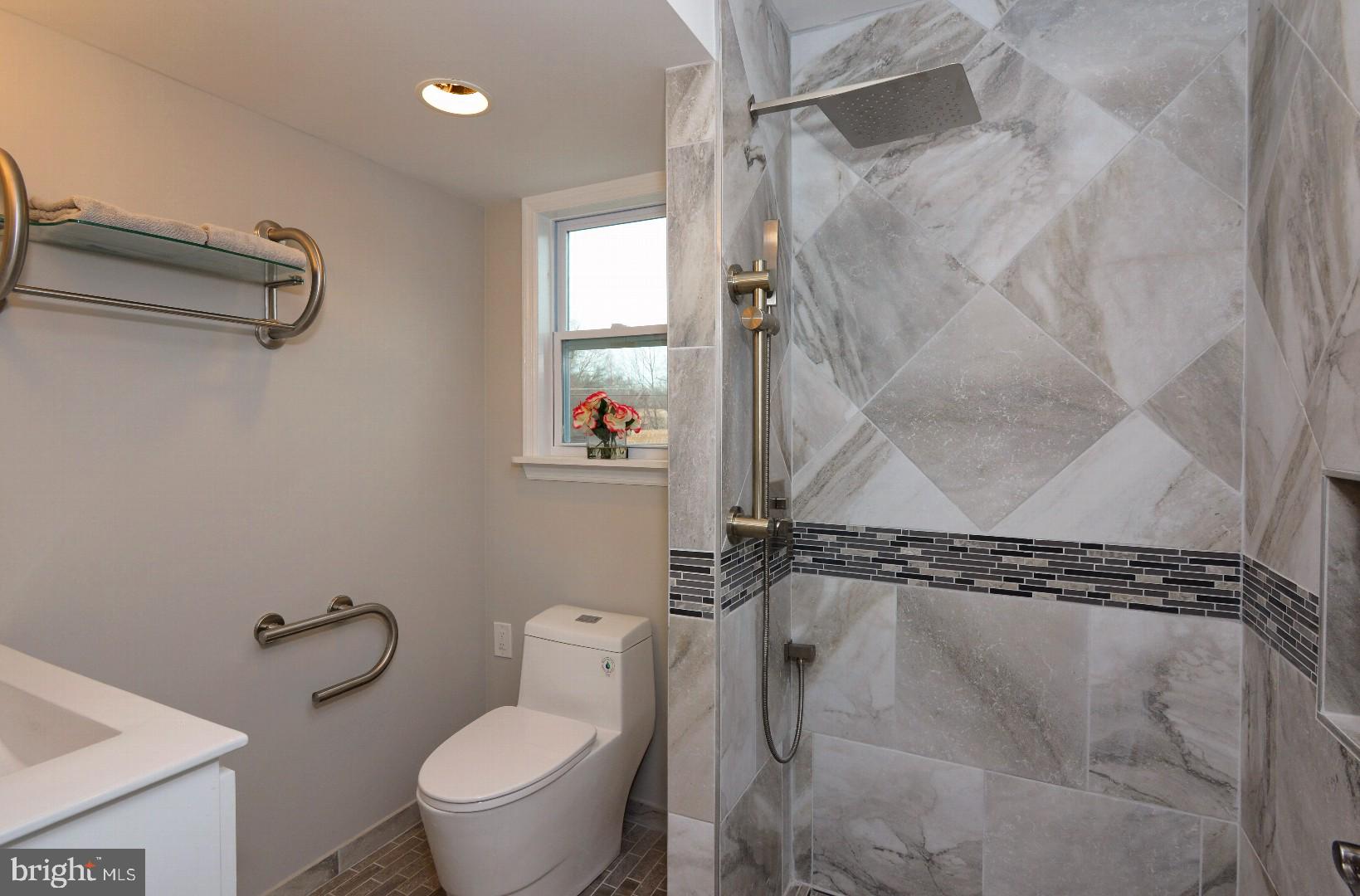 3252 Hayes Road Norristown, PA 19403 - Photo 14 of 30 Gallery Image 14