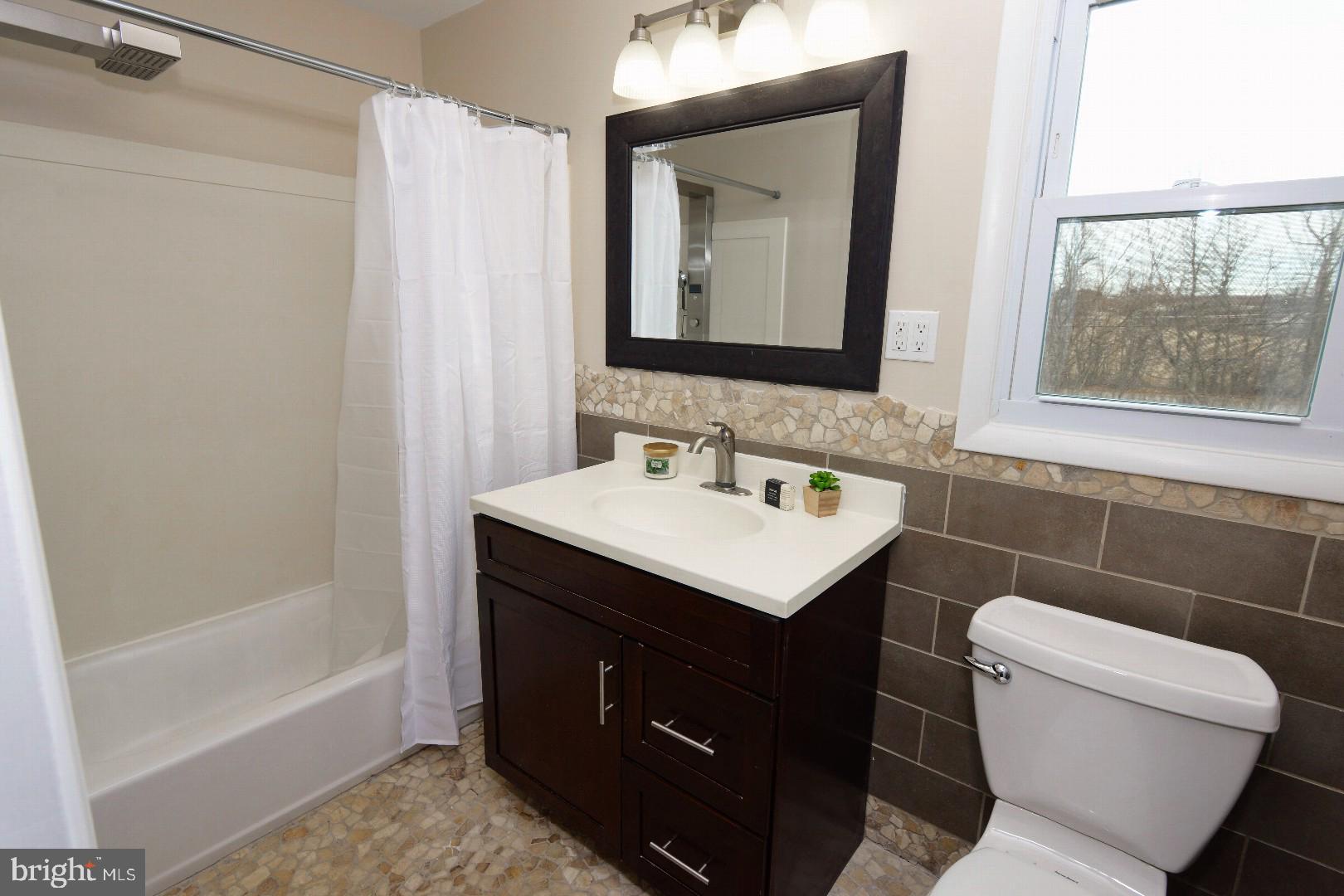 3252 Hayes Road Norristown, PA 19403 - Photo 26 of 30 Gallery Image 26