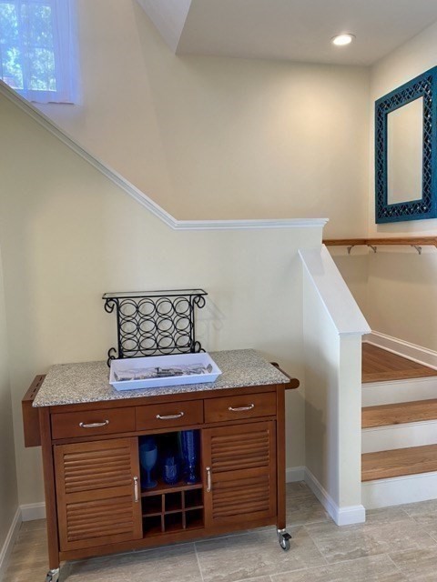 42 Colonial Road Webster, MA 01570 - Photo 11 of 36