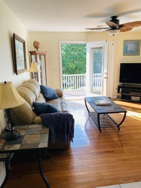 42 Colonial Road Webster, MA 01570 - Photo 13 of 36