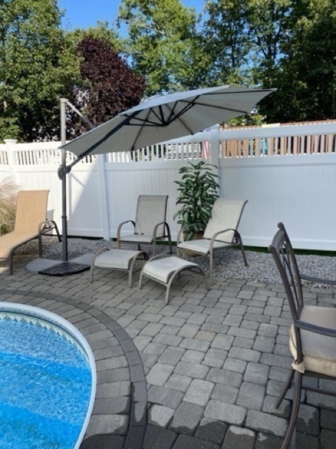 42 Colonial Road Webster, MA 01570 - Photo 5 of 36