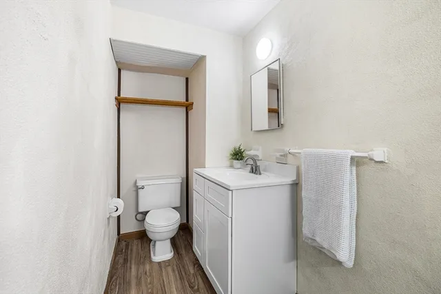 $699,000 | 6 Sierra Drive, Chelmsford, MA 01824