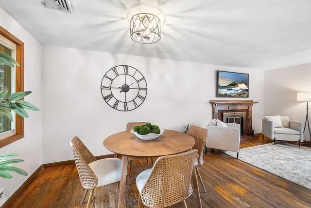 $699,000 | 6 Sierra Drive, Chelmsford, MA 01824