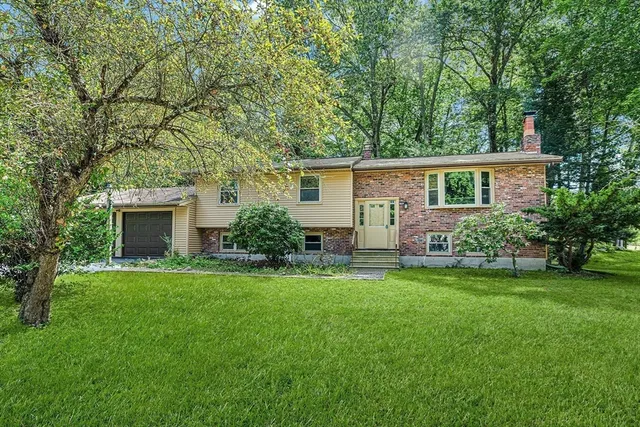 $699,000 | 6 Sierra Drive, Chelmsford, MA 01824