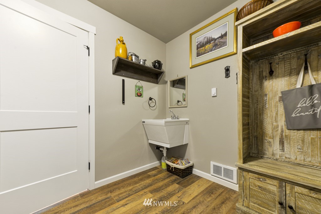 2653 East Hoquiam Road Hoquiam, WA 98550 - Photo 15 of 25 Gallery Image 15