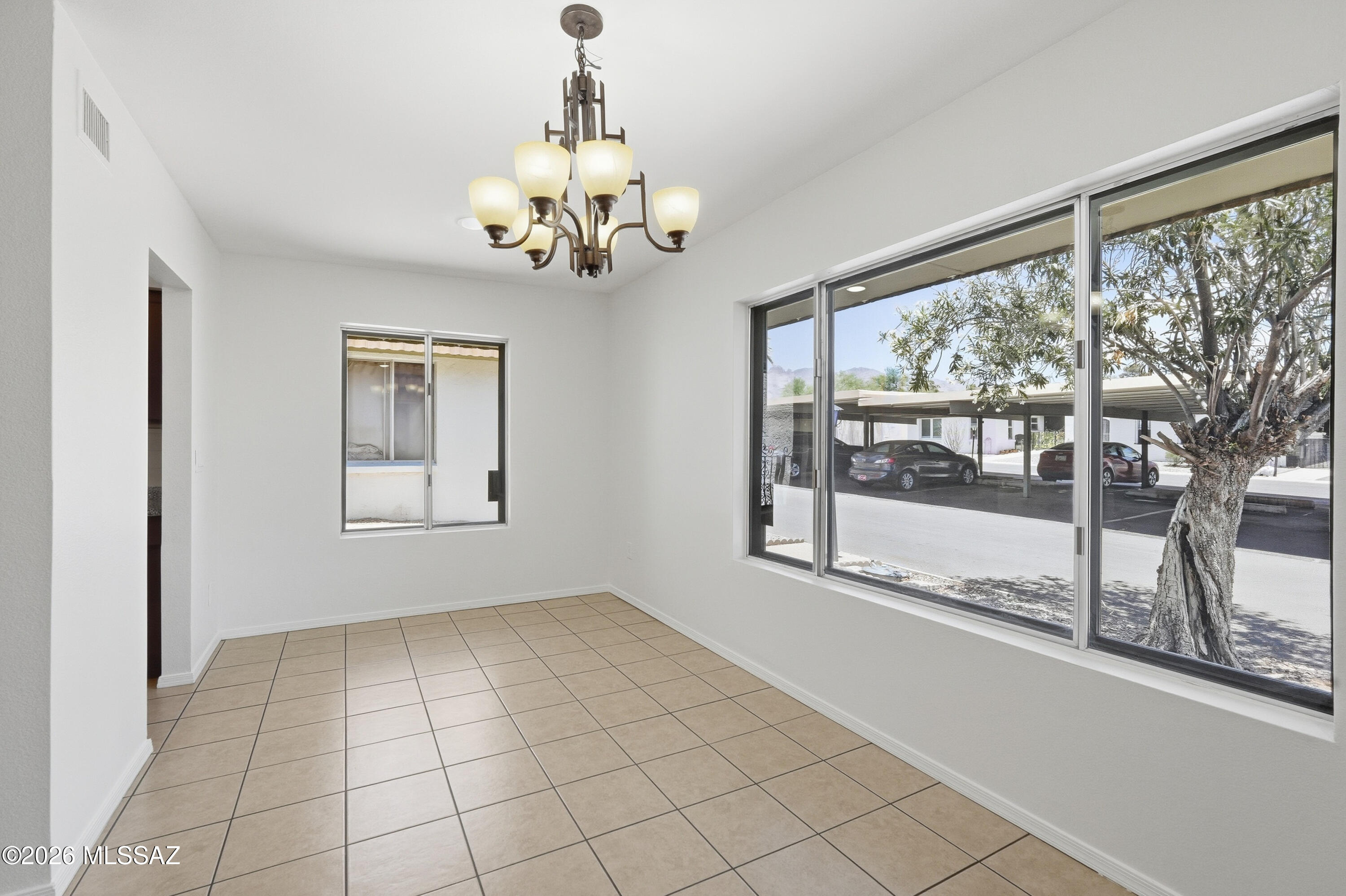 660 East River Road, Unit W Tucson, AZ 85704 - Photo 13 of 33 020_ListerPros