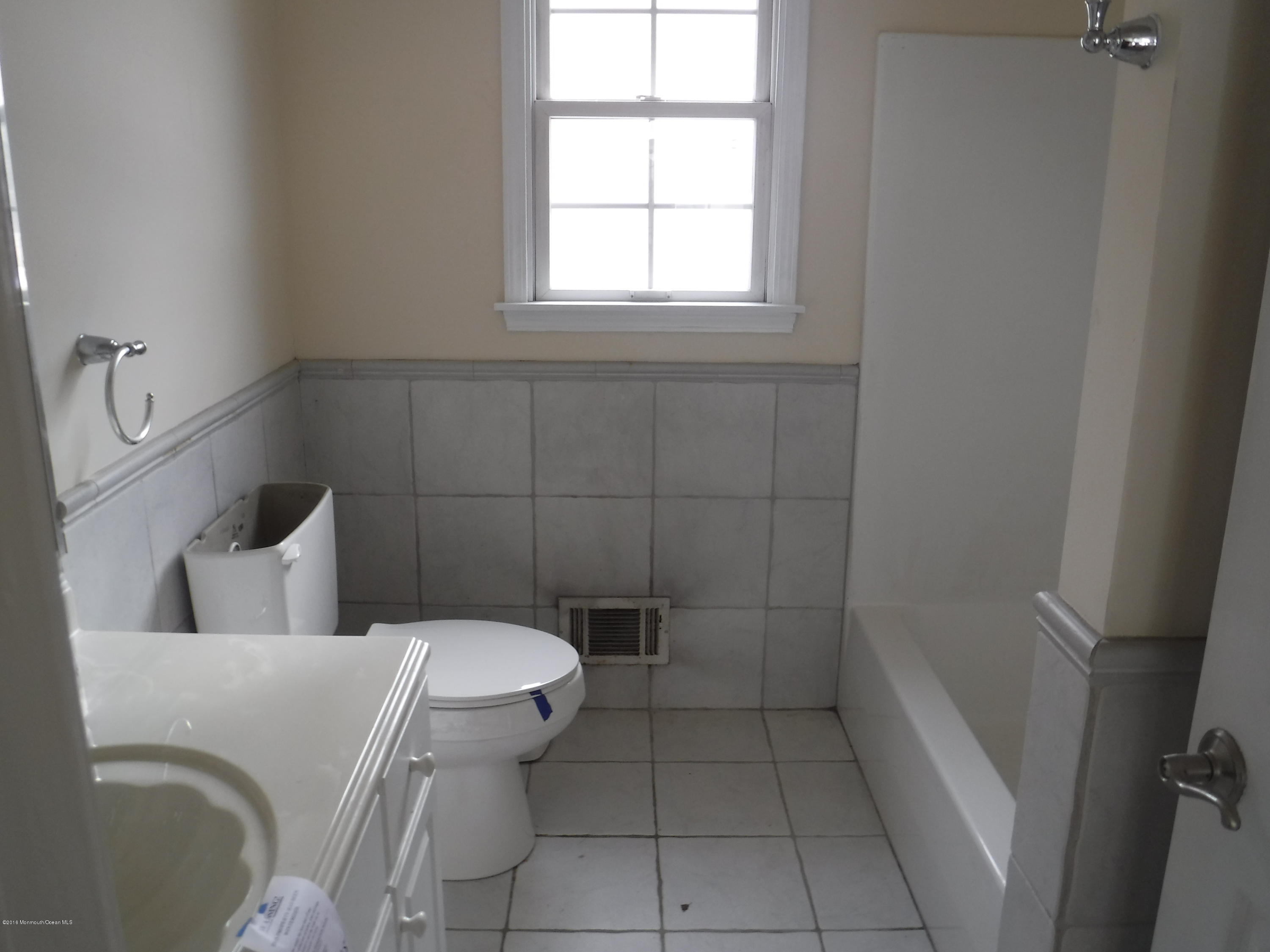 224 Spray Road Manahawkin, NJ 08050 - Photo 20 of 26 bath