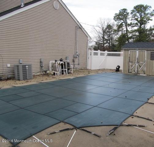 224 Spray Road Manahawkin, NJ 08050 - Photo 5 of 26 Pool