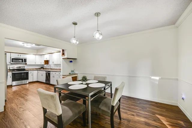 $370,000 | 1705 Archer Court, Plymouth, MN 55447