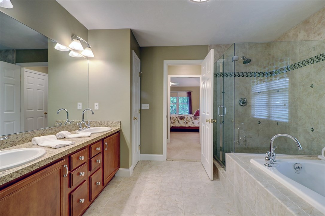 143 W Road Cumberland, RI 02864 - Photo 24 of 40