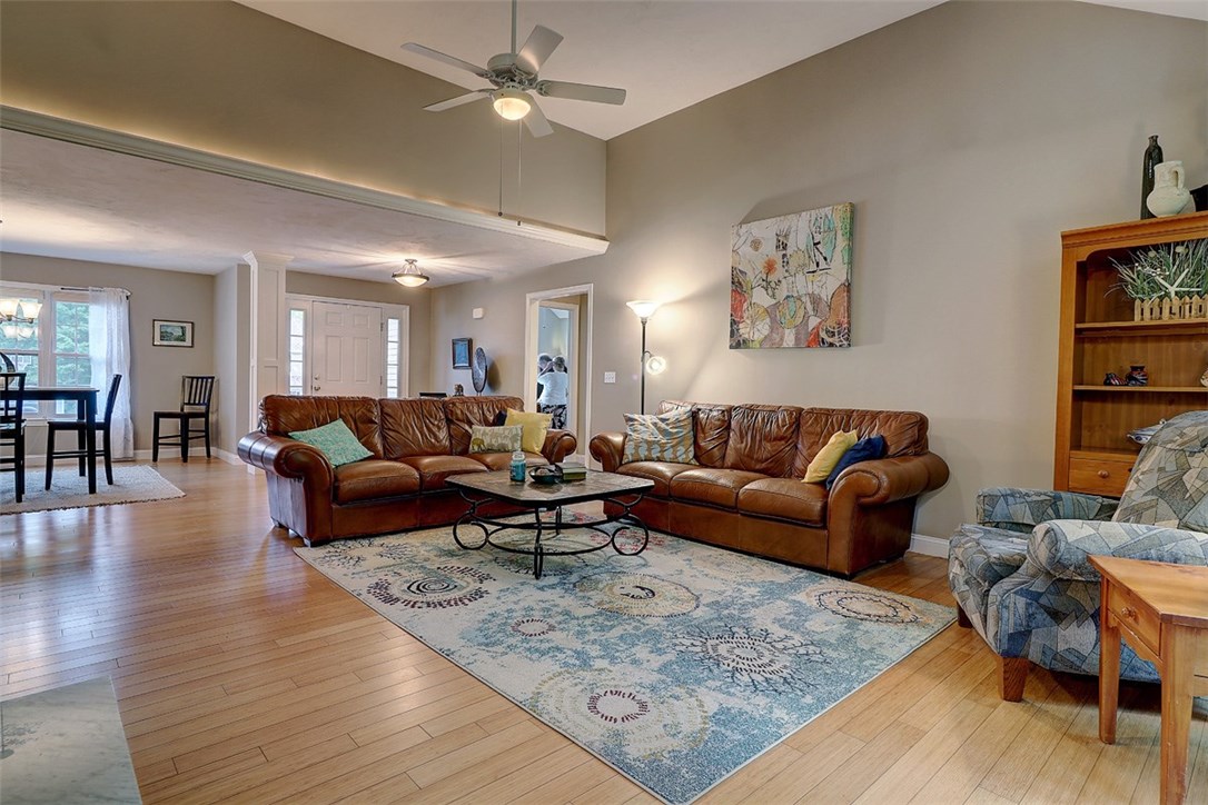 143 W Road Cumberland, RI 02864 - Photo 9 of 40