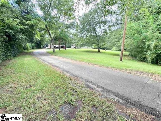 11 Burkett Street Pelzer, SC 29669 - Photo 3 of 33