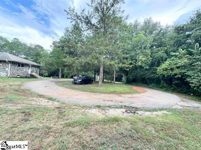 11 Burkett Street Pelzer, SC 29669 - Photo 4 of 33