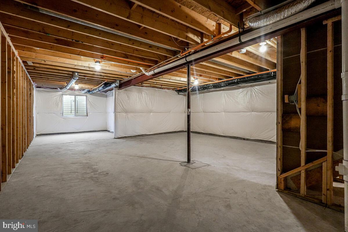 14380 Longhouse Loop Brandywine, MD 20613 - Photo 31 of 35 a view of an empty room
