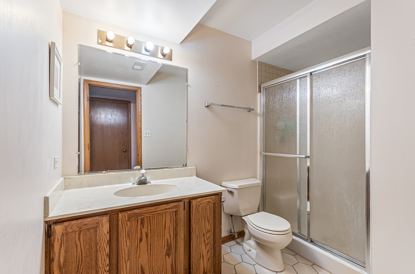 891 Young Street Lemont, IL 60439 - Photo 12 of 23